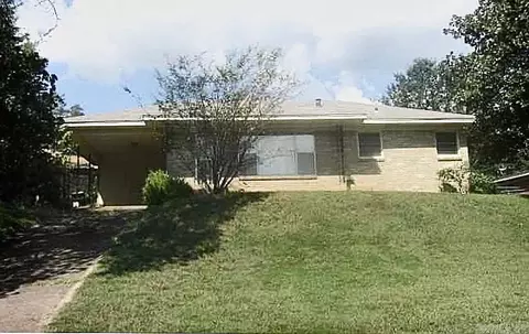 1347 Skyline Dr, North Little Rock, AR 72116