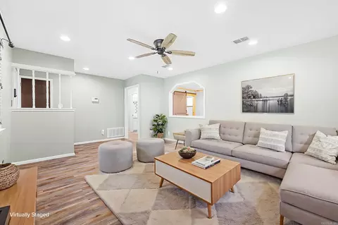 Living - 516 Elm St, Cabot, AR 72023 photo 2 of 5