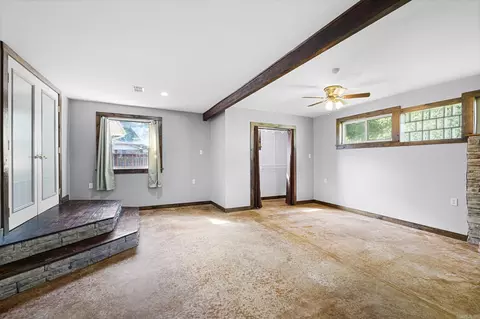 Living - 516 Elm St, Cabot, AR 72023 photo 5 of 5