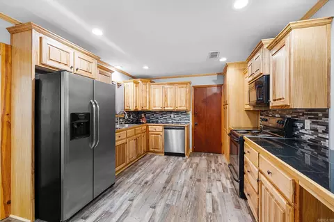 Kitchen - 516 Elm St, Cabot, AR 72023 photo 1 of 3