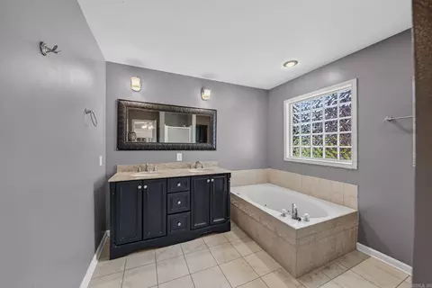 Bath - 18 Highplains Dr, Cabot, AR 72023 photo 1 of 5