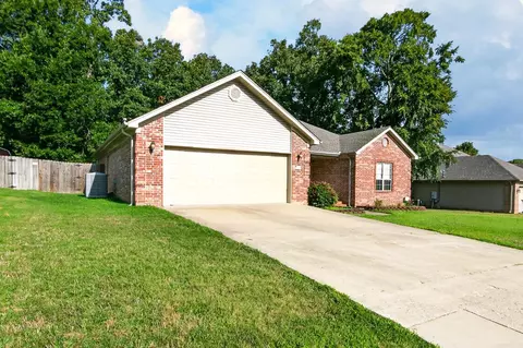 Exterior - 18 Highplains Dr, Cabot, AR 72023 photo 2 of 10