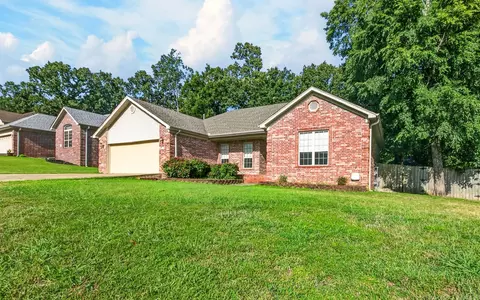 Exterior - 18 Highplains Dr, Cabot, AR 72023 photo 3 of 10