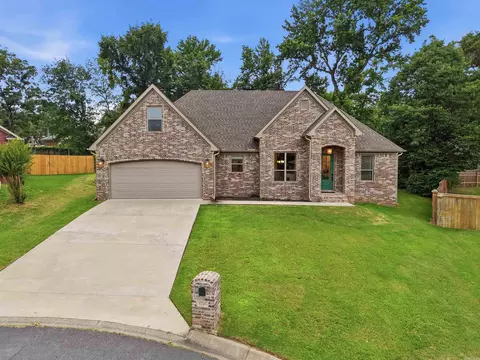 9748 Acorn Cv, Sherwood, AR 72120
