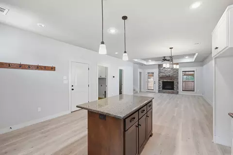 Living - 3330 Nicklaus Dr, Conway, AR 72034 photo 4 of 9