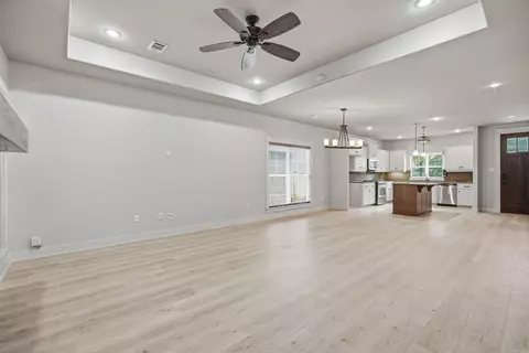 Living - 3330 Nicklaus Dr, Conway, AR 72034 photo 3 of 9