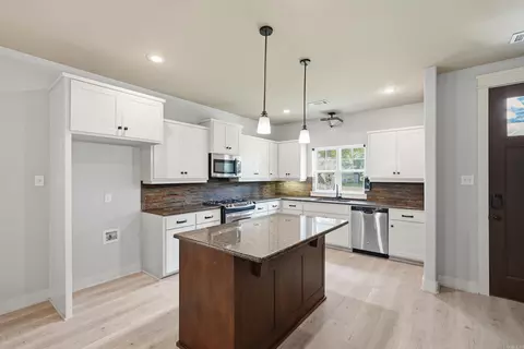 Kitchen - 3330 Nicklaus Dr, Conway, AR 72034 photo 1 of 5