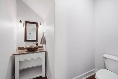 Bath - 3330 Nicklaus Dr, Conway, AR 72034 photo 1 of 5