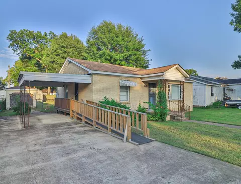 Exterior - 308 Mildred Ave, Trumann, AR 72472 photo 3 of 4