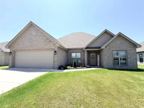 126 Clearwater Dr, Brookland, AR 72417