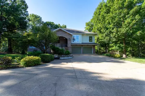 50 Spokane Dr, Cherokee Village, AR 72529