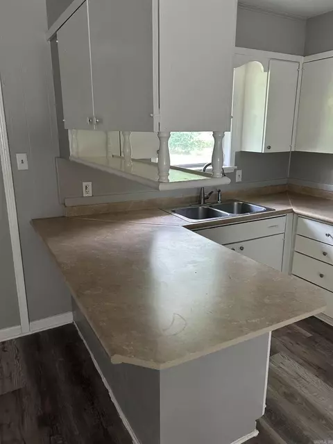 Kitchen - 1201 S Utah St, Pine Bluff, AR 71601 photo 5 of 5