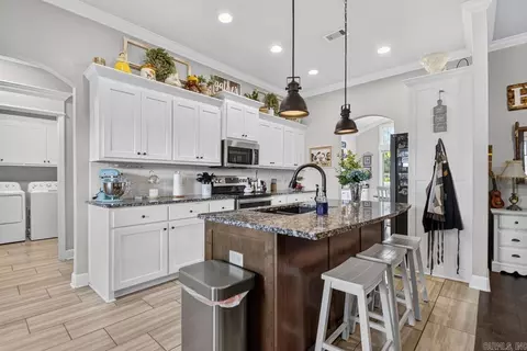 Kitchen - 5022 Maple Leaf, Benton, AR 72019 photo 3 of 3