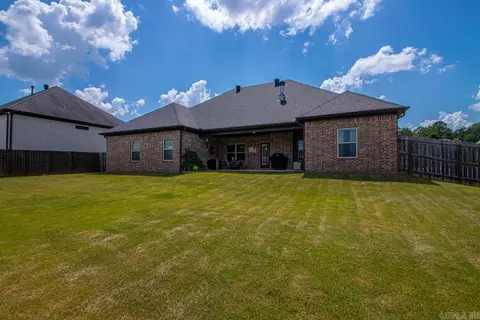 Exterior - 5022 Maple Leaf, Benton, AR 72019 photo 2 of 9