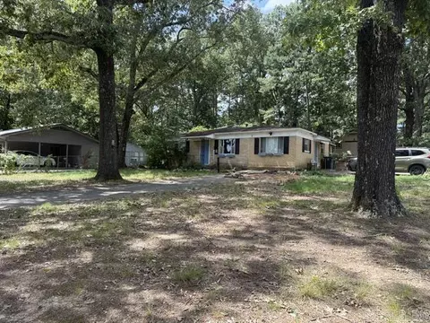 2 Inlet St, Little Rock, AR 72204