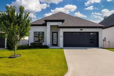 63 Saffron Cir, Little Rock, AR 72223