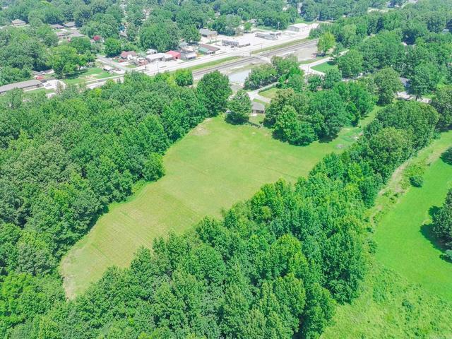 106 E Hinkley St, Brookland, AR 72417