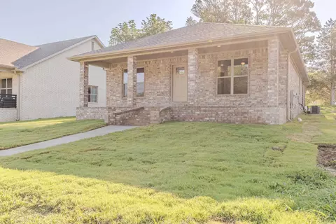 617 N 4 St, Paragould, AR 72450