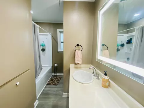 Bath - 632 Sharp, Camden, AR 71701 photo 1 of 1