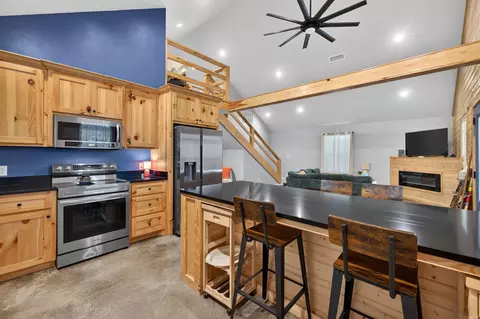Kitchen - 170 Eagles Ln, Bismarck, AR 71929 photo 3 of 5
