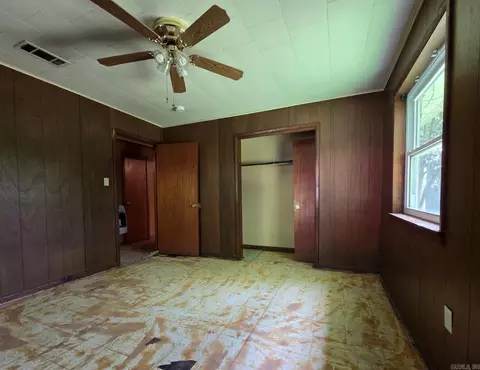 Bedroom - 293 Social Hill Loop, Malvern, AR 72104 photo 5 of 7