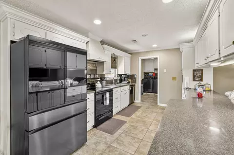 Kitchen - 60 Andrew Dr, Cabot, AR 72023 photo 1 of 3