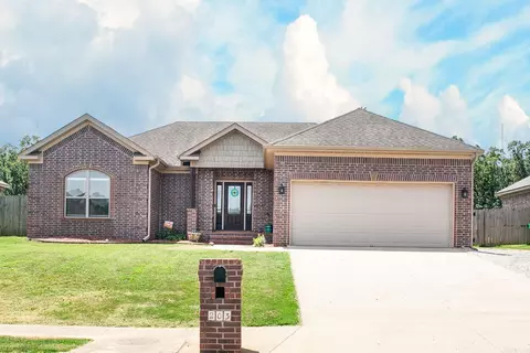 203 Creek View Dr, Austin, AR 72007