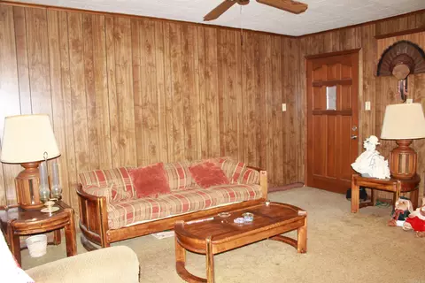 Living - 400 E Stateline Rd, Junction City, AR 71749 photo 2 of 4