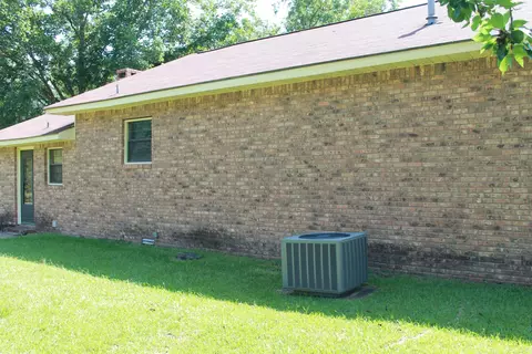 Exterior - 400 E Stateline Rd, Junction City, AR 71749 photo 6 of 6