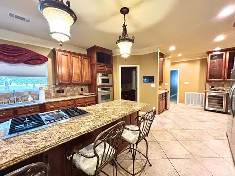 Kitchen - 2 Champion Ridge Dr, Pine Bluff, AR 71603 photo 6 of 6