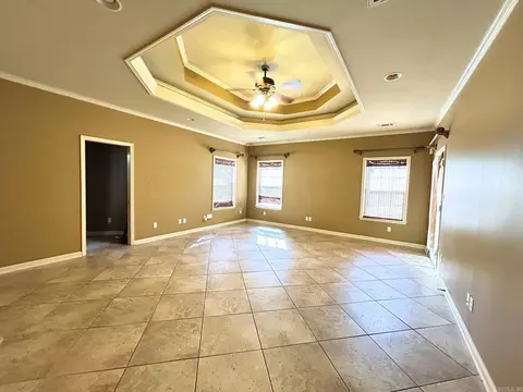 Living - 2 Champion Ridge Dr, Pine Bluff, AR 71603 photo 3 of 3