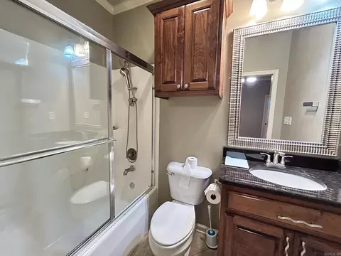 Bath - 2 Champion Ridge Dr, Pine Bluff, AR 71603 photo 1 of 7