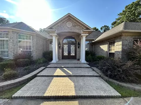 Exterior - 2 Champion Ridge Dr, Pine Bluff, AR 71603 photo 2 of 7