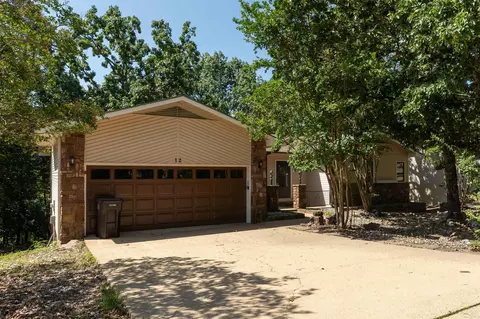 12 Alava Ln, Hot Springs Village, AR 71909