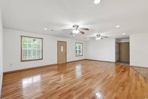 Living - 4878 Hwy 16 E, Clinton, AR 72031 photo 2 of 4