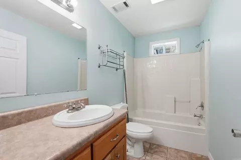 Bath - 4878 Hwy 16 E, Clinton, AR 72031 photo 3 of 5