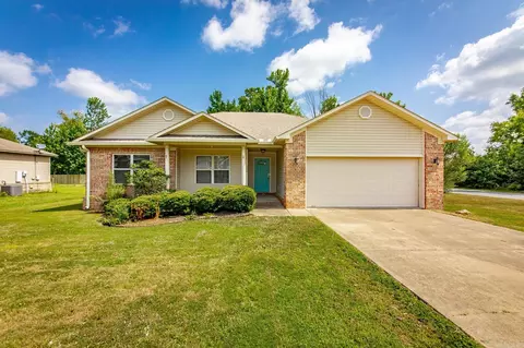 300 Weathering Ln, Austin, AR 72007