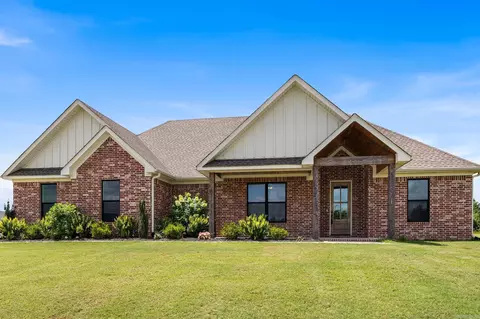 2065 Kaysen Ln, Hensley, AR 72065