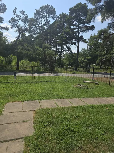 Exterior - 71 Foothill Dr, Conway, AR 72032 photo 2 of 2