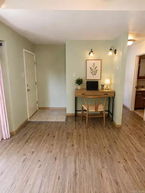 Entry Way - 71 Foothill Dr, Conway, AR 72032 photo 1 of 1