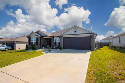 Exterior - 3016 Emerald Park Trl, Bauxite, AR 72011 photo 2 of 7