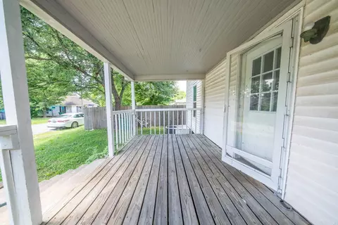 Exterior - 222 S 6th St, Thayer, MO 65791 photo 6 of 8
