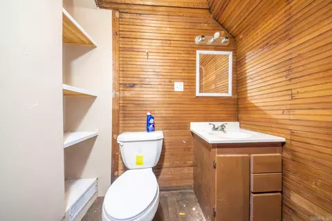 Bath - 222 S 6th St, Thayer, MO 65791 photo 2 of 2