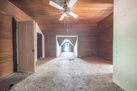 Bedroom - 222 S 6th St, Thayer, MO 65791 photo 6 of 7