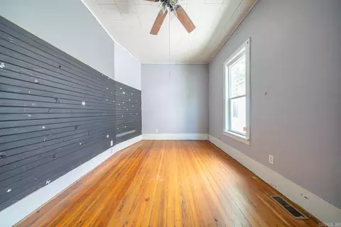 Bedroom - 222 S 6th St, Thayer, MO 65791 photo 2 of 7