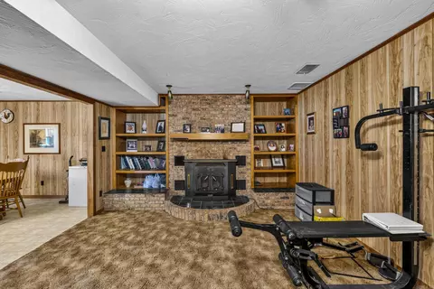 Living - 49 Floyd Rd, Pangburn, AR 72121 photo 7 of 7