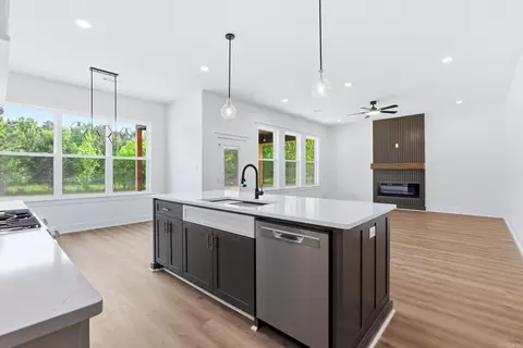 Kitchen - 4841 Coronell Way, Bryant, AR 72022 photo 1 of 4
