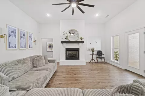 Living - 3151 Highway 64 E, Wynne, AR 72396 photo 1 of 2