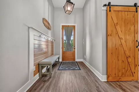 Entry Way - 4181 Hampton Dr, Benton, AR 72019 photo 3 of 3
