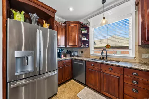 Kitchen - 2810 Silverton Dr, Benton, AR 72019 photo 3 of 3